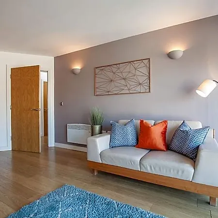 דירה Kspace @ Waterloo Court לידס