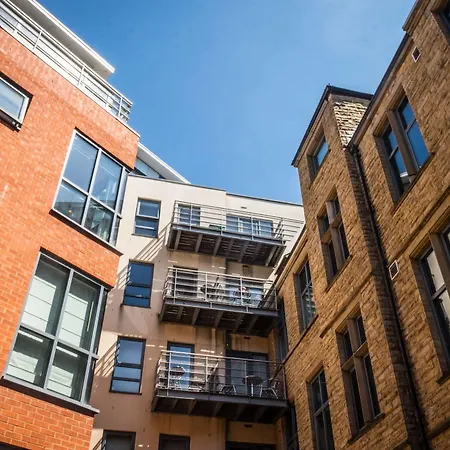 Kspace @ Waterloo Court Apartment *